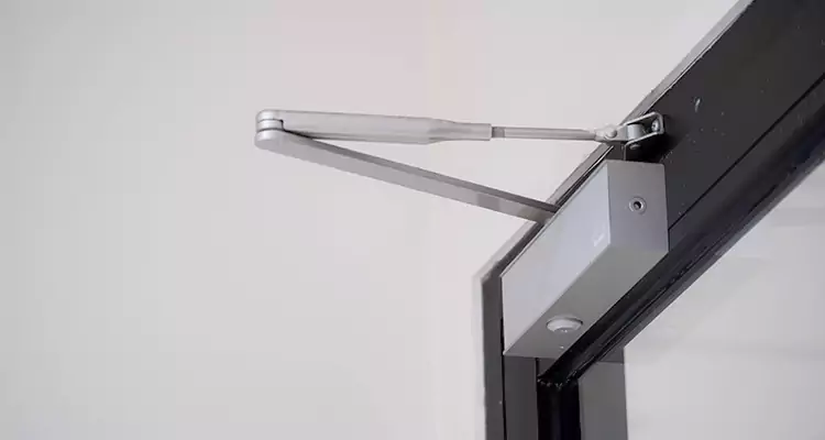 Screen Door Closer Repair in Temple Terrace, FL