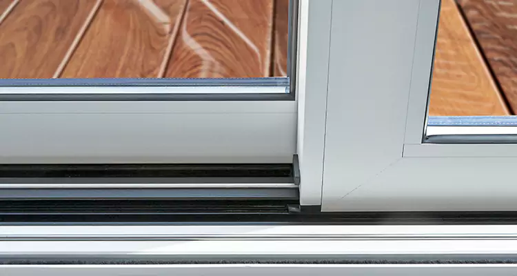 Patio Doors Leaking Water Issue Repair Services in Temple Terrace, FL