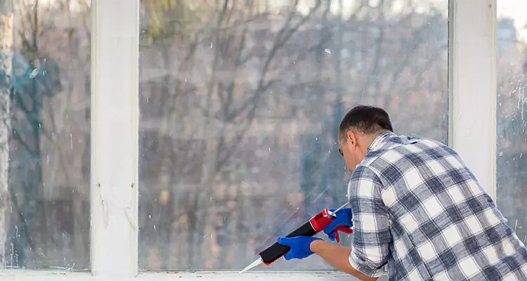 Quality Sliding Shower Door Repair for Closing Issues in Temple Terrace, FL