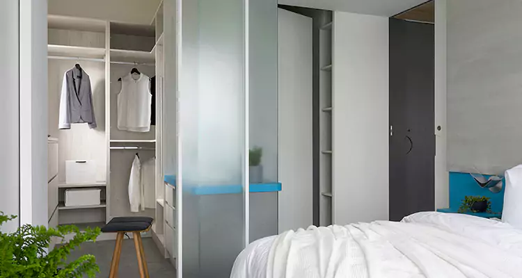 Closet Door Bi Fold Installation in Temple Terrace, FL